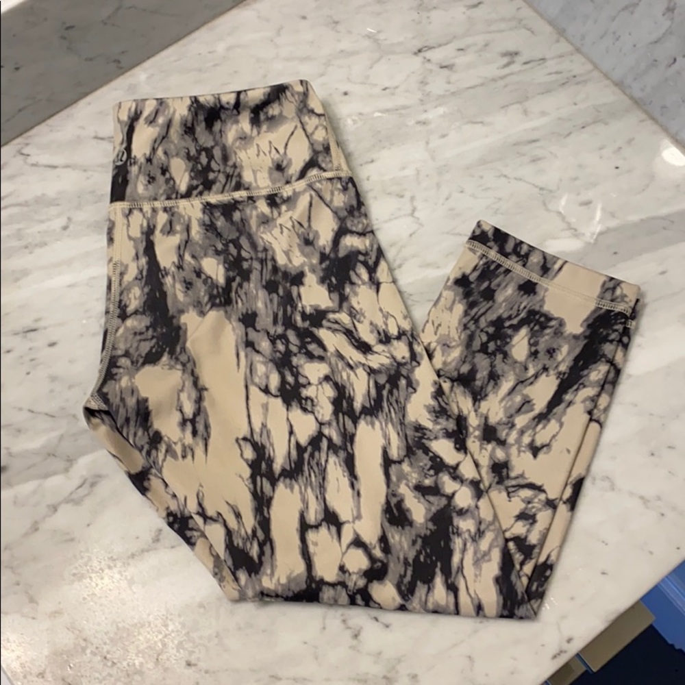 Lululemon Tie Dye Crop Legging